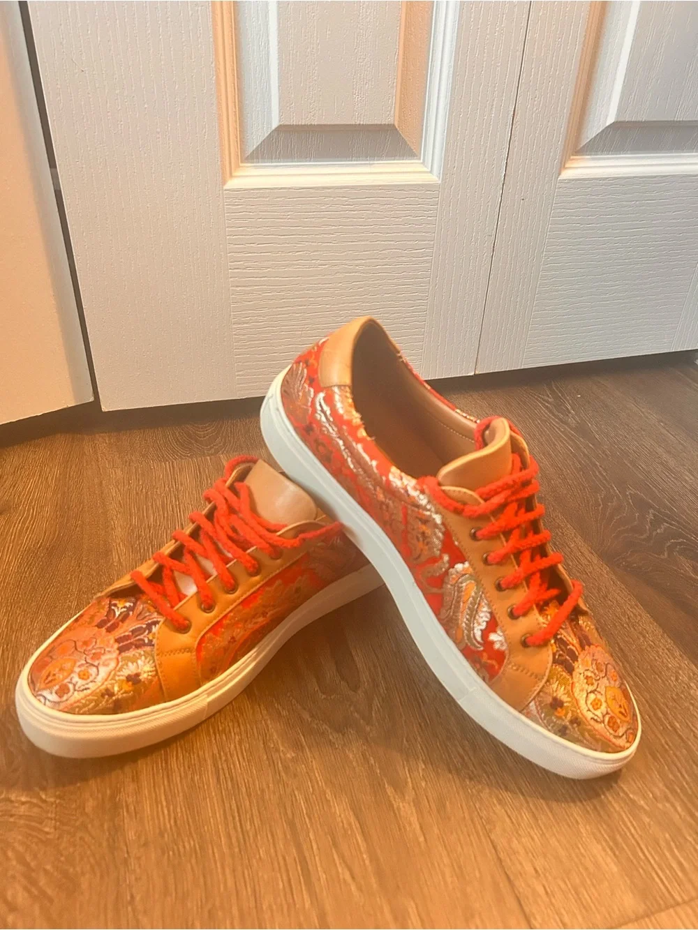 Taft Mens Size 43 Red Paisley Handcrafted Leather Water-repellent Sneakers Spain